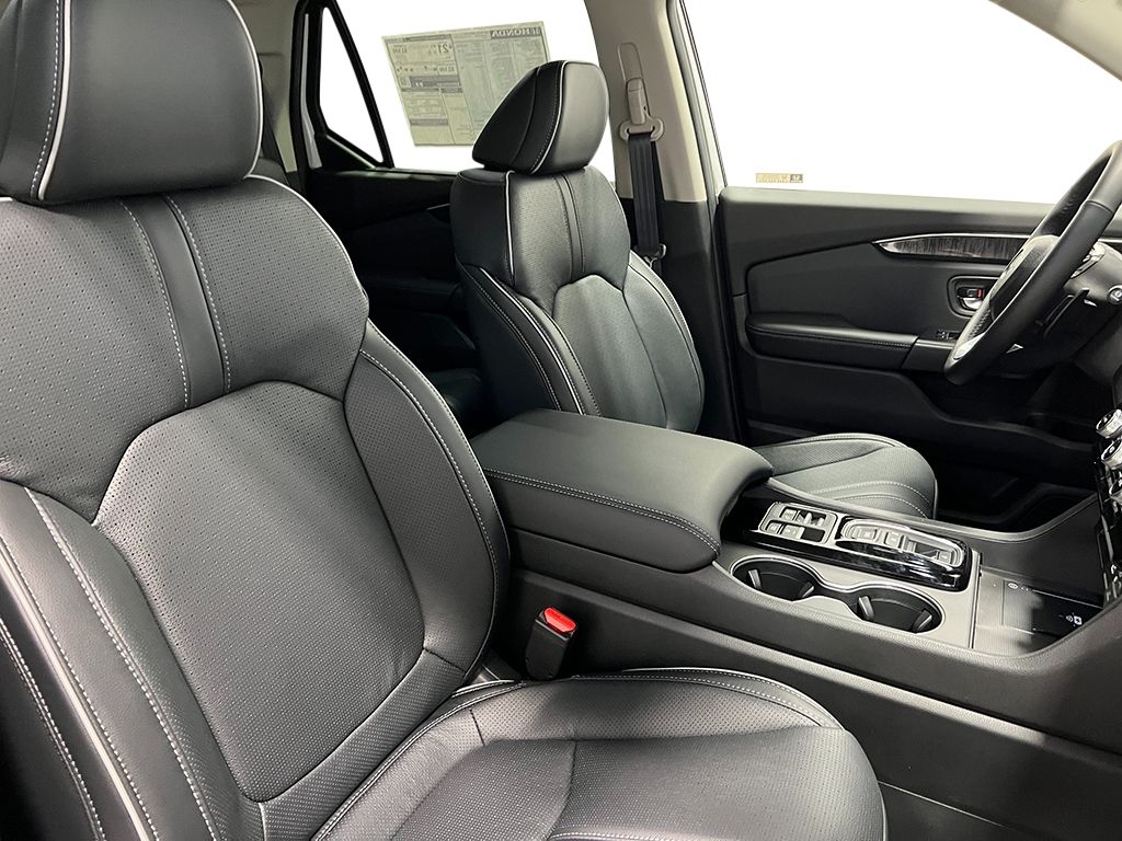 2025 Honda Pilot Elite photo