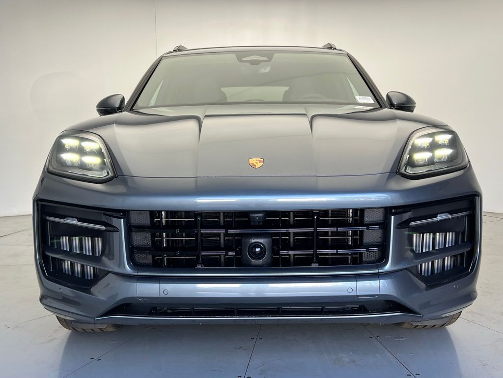 Thumbnail: 2026 Porsche Cayenne - 25