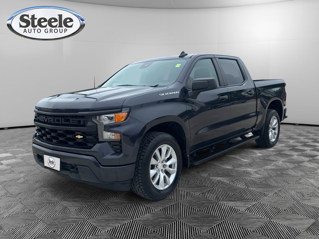 Dark Ash Metallic 2022 Chevrolet Silverado 1500 Custom Crew Cab RWD Pickup Truck 4X2 8-Speed Automatic