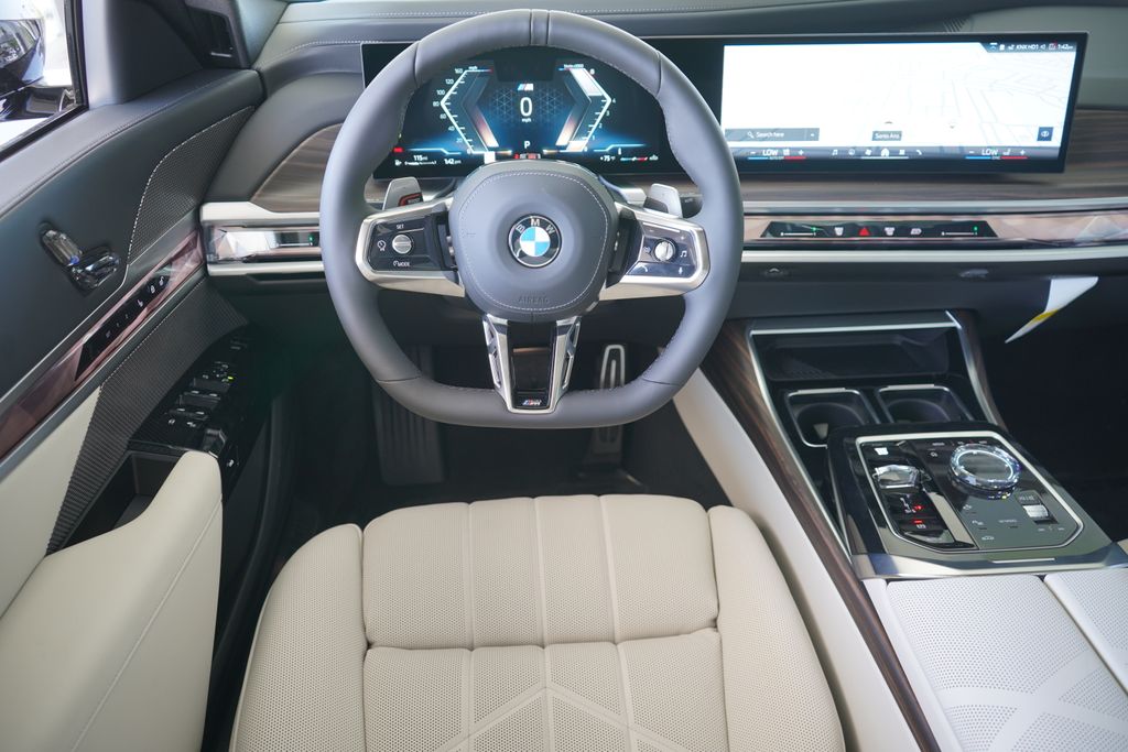 2025 BMW 7 Series 760i xDrive 16