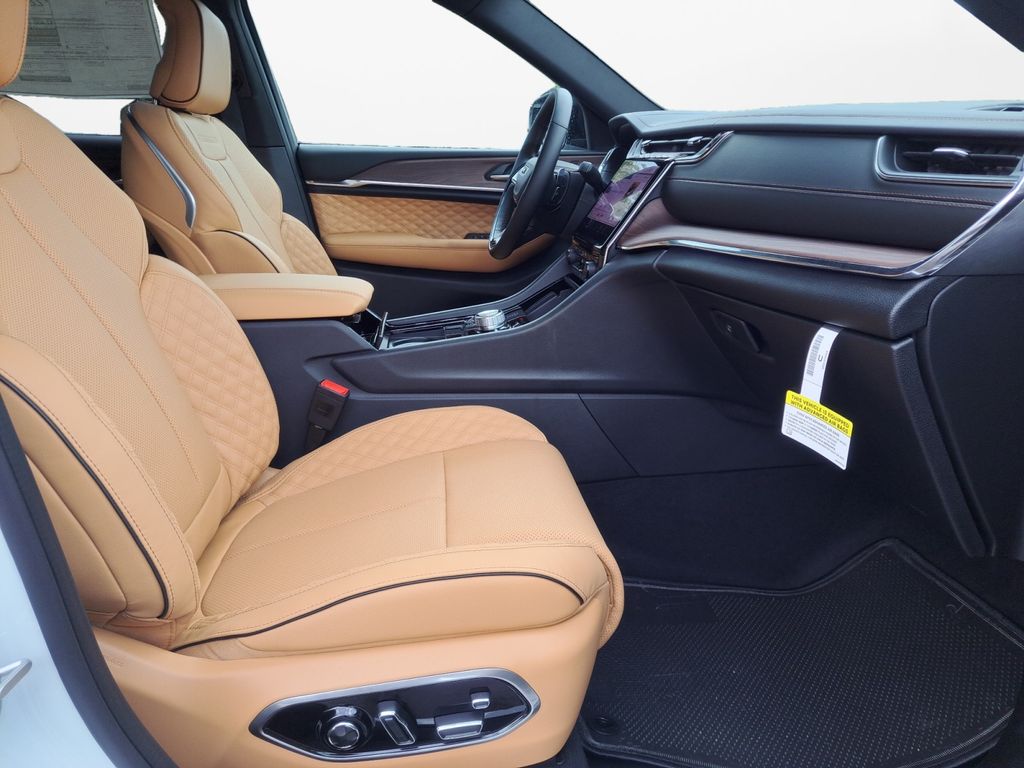 New Car 2025 Jeep Grand Cherokee  Summit For Sale Under $60,000 In Austin, Texas