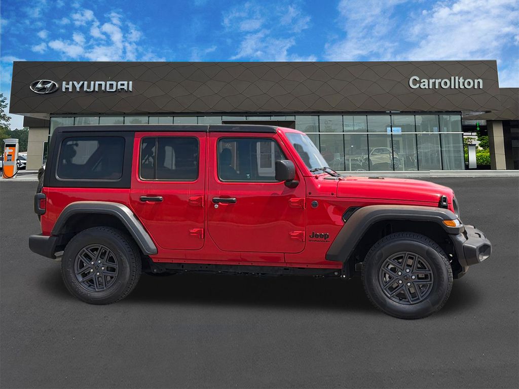 Used 2025 Red Jeep Sport S image 4