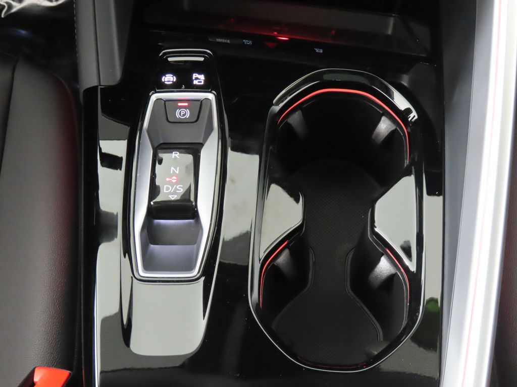 Thumbnail: 2025 Audi Q5 - 20