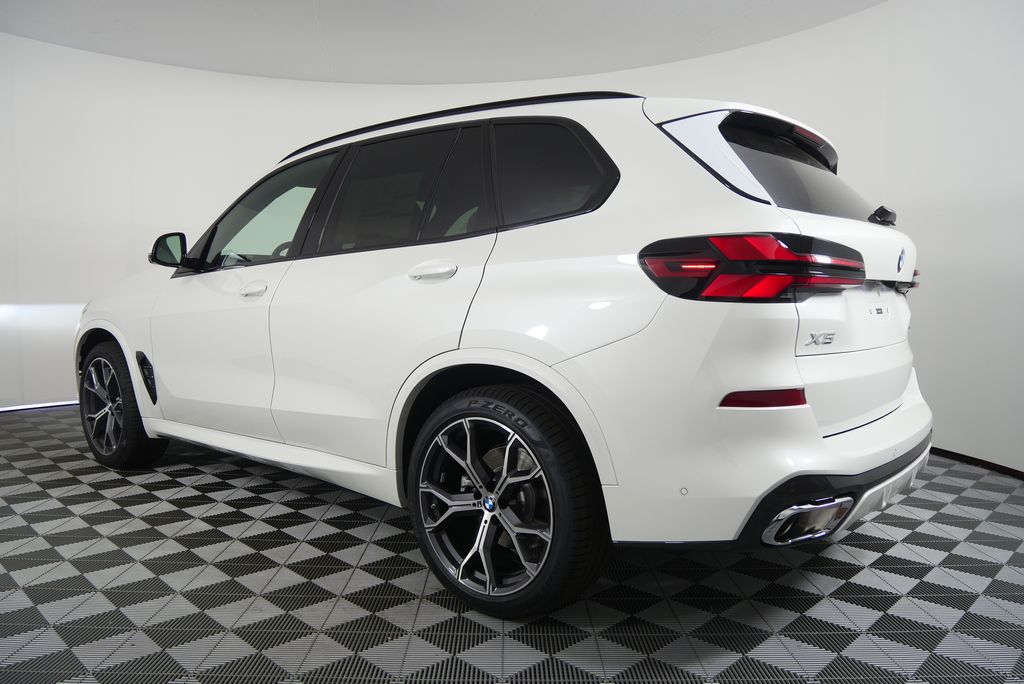 Thumbnail: 2026 BMW X5 - 5
