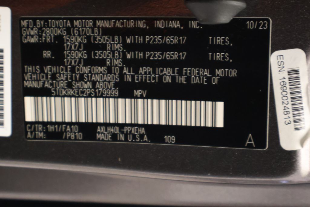 Thumbnail: 2023 Toyota Sienna - 17