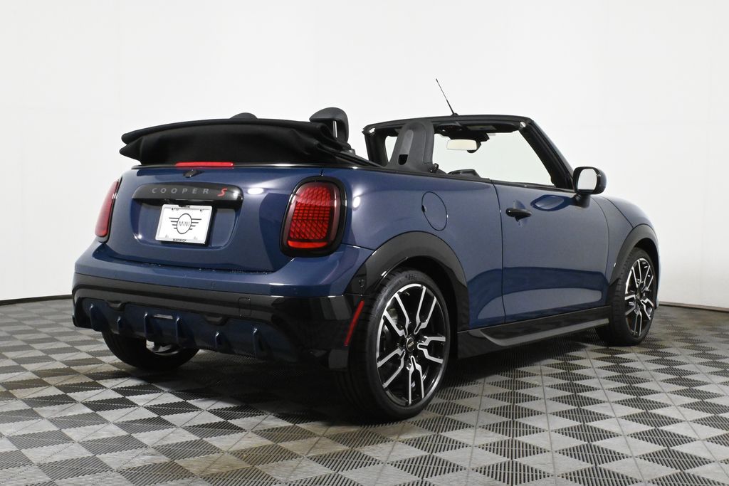 Thumbnail: 2026 MINI Cooper - 15