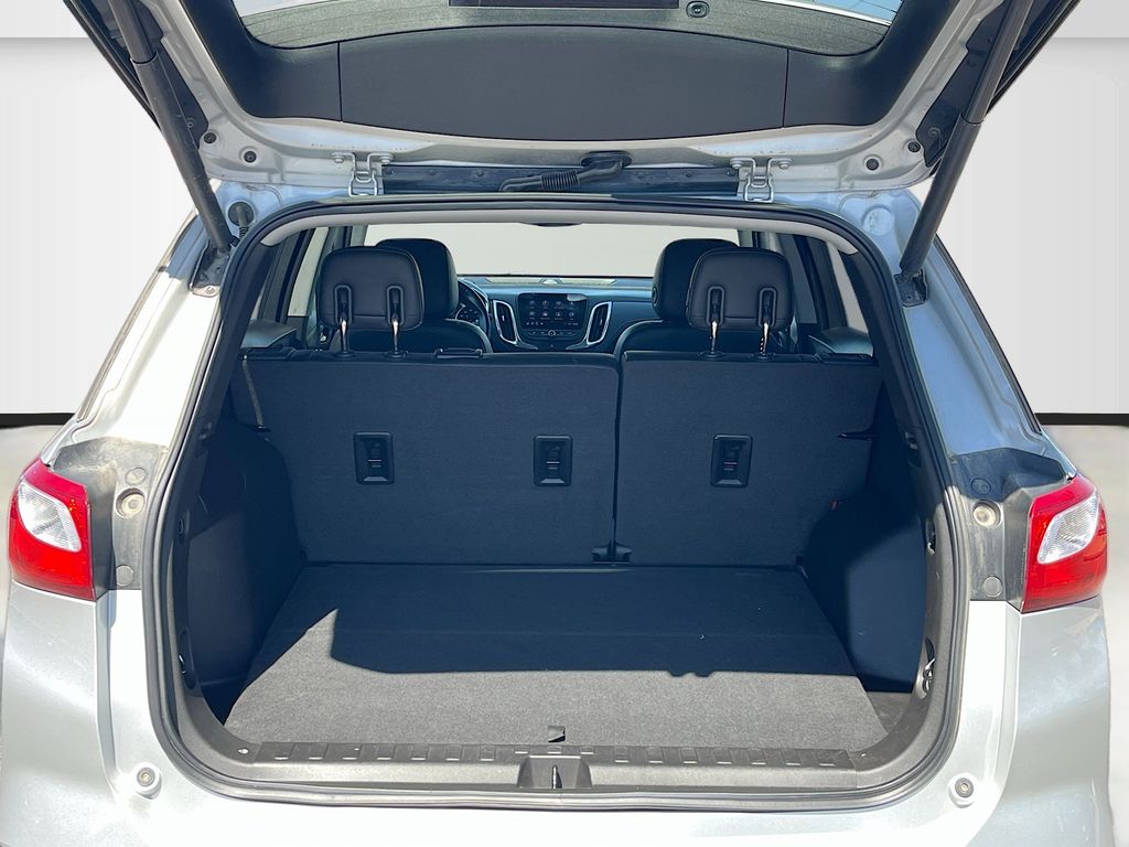Used 2020 Silver Chevrolet Premier image 25