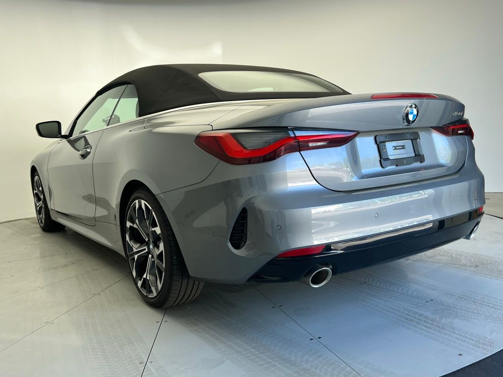 Thumbnail: 2026 BMW 4 Series - 8