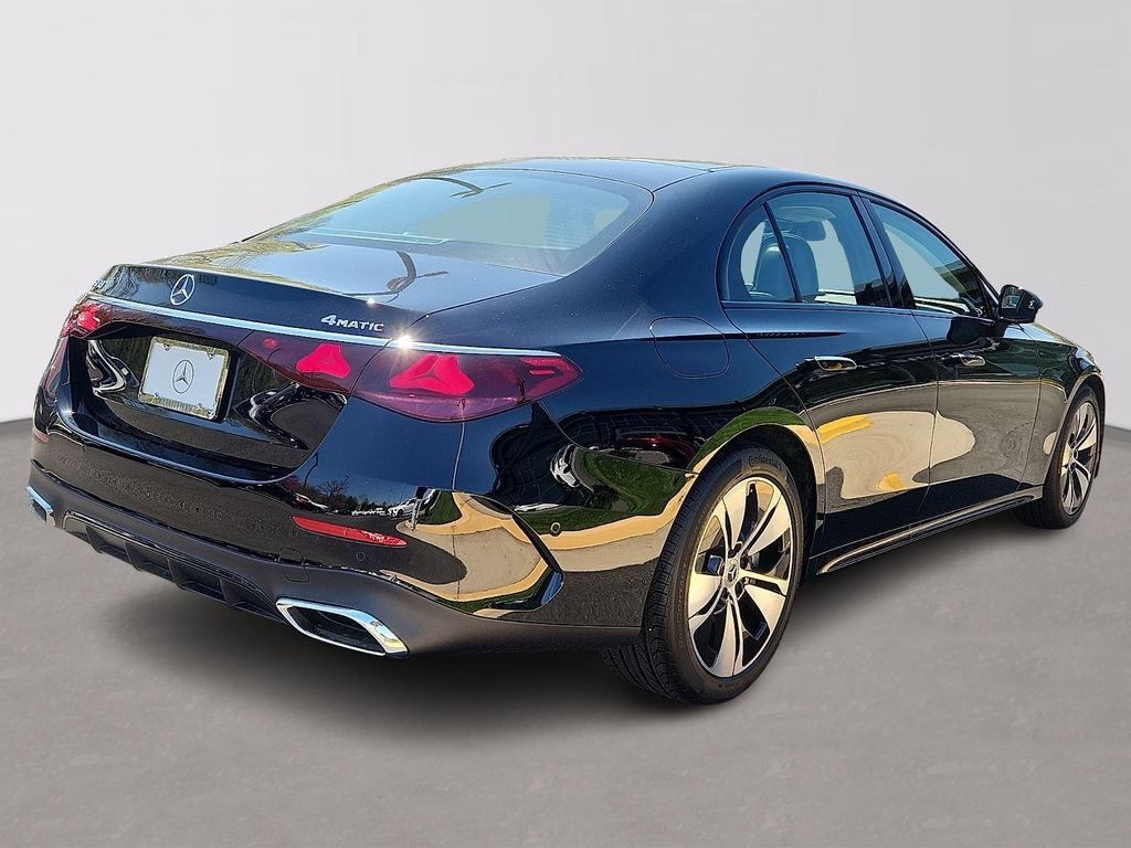 Thumbnail: 2026 Mercedes-Benz E-Class - 3