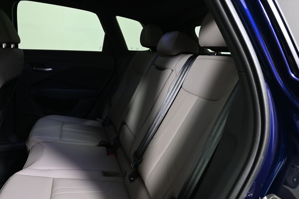 Thumbnail: 2026 Audi Q3 - 4