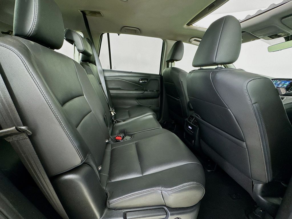 Used Car 2022 Honda Pilot  Special Edition For Sale Under $30,000 In Austin, Texas