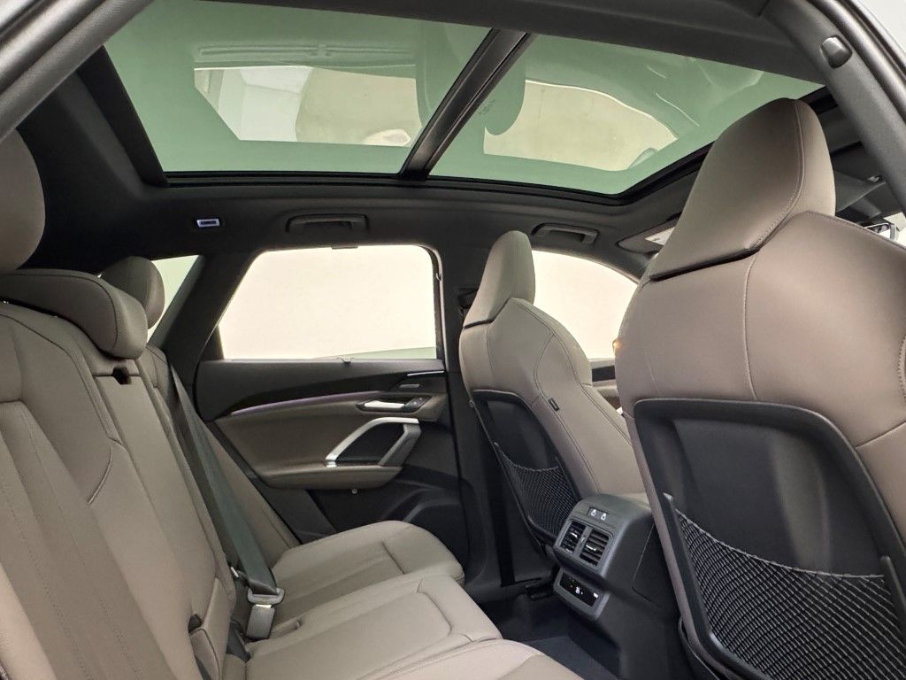 2025 Audi Q5 Premium 14