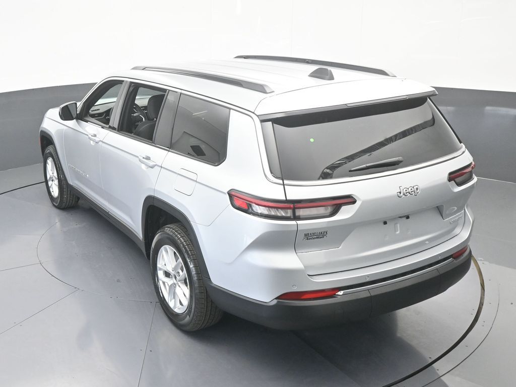 New 2026 Silver Zynith Jeep Laredo image 44
