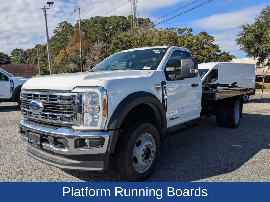 2025 Ford F-550 Chassis XL