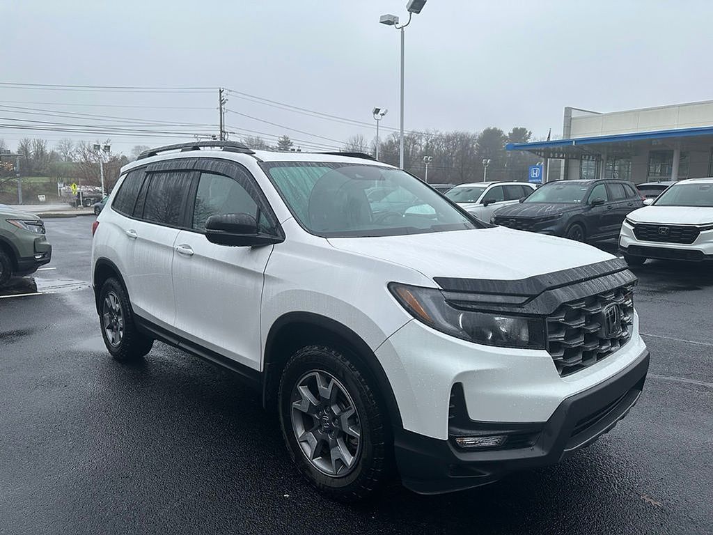 White 2023 Honda Passport TrailSport AWD SUV / Crossover All-Wheel Drive 9-Speed Automatic