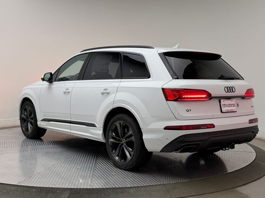 Thumbnail: 2026 Audi Q7 - 6