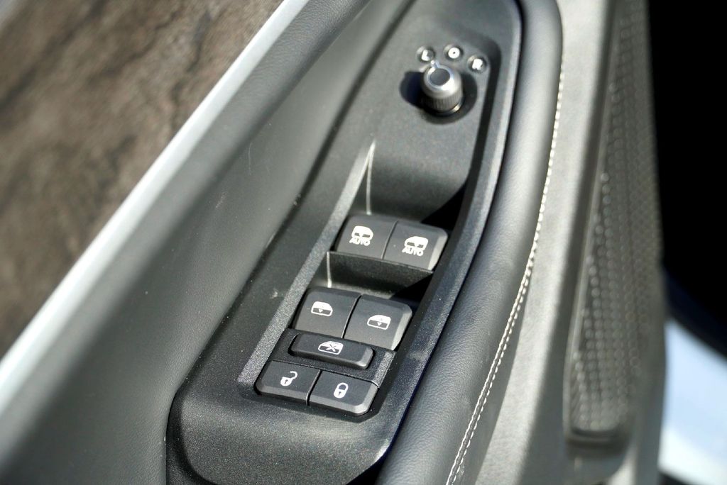 New Car 2025 Jeep Grand Cherokee L  Limited For Sale Under $50,000 In Taylor, Texas