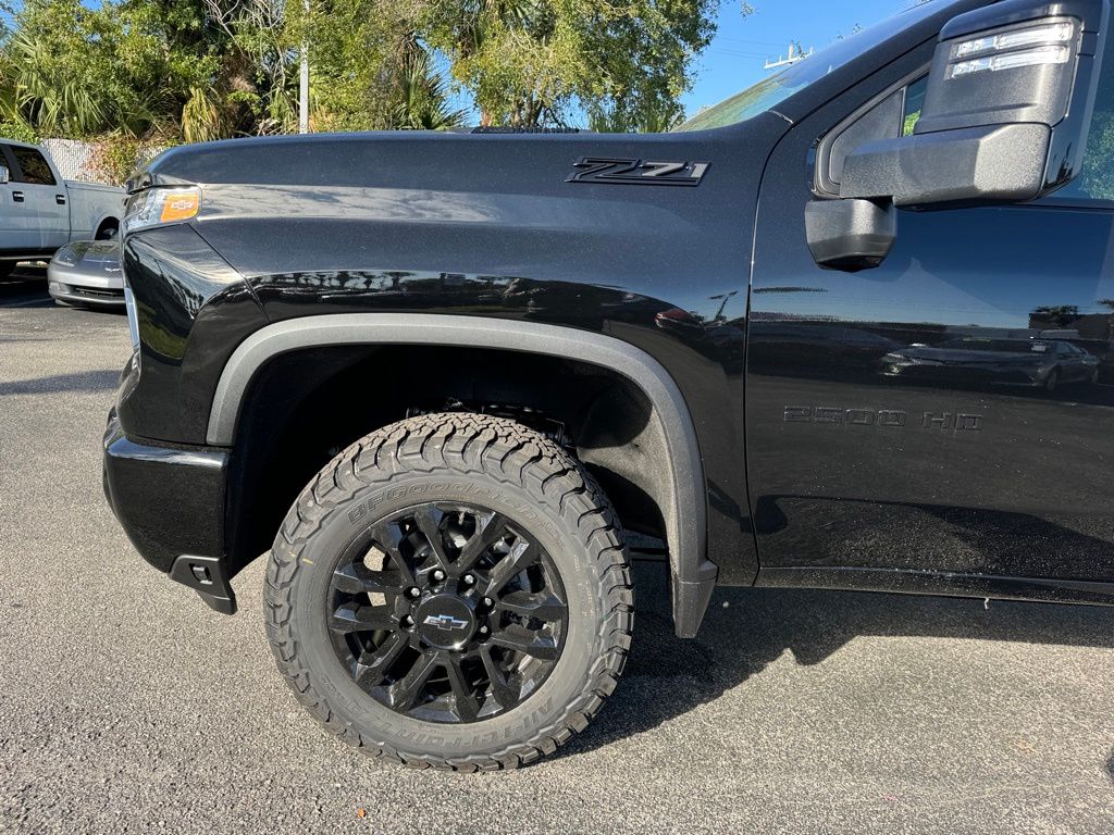 2025 Chevrolet Silverado 2500HD LT 11