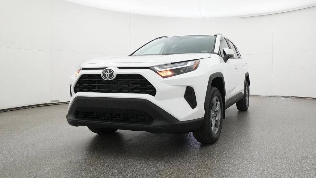 Thumbnail: 2025 Toyota RAV4 - 15