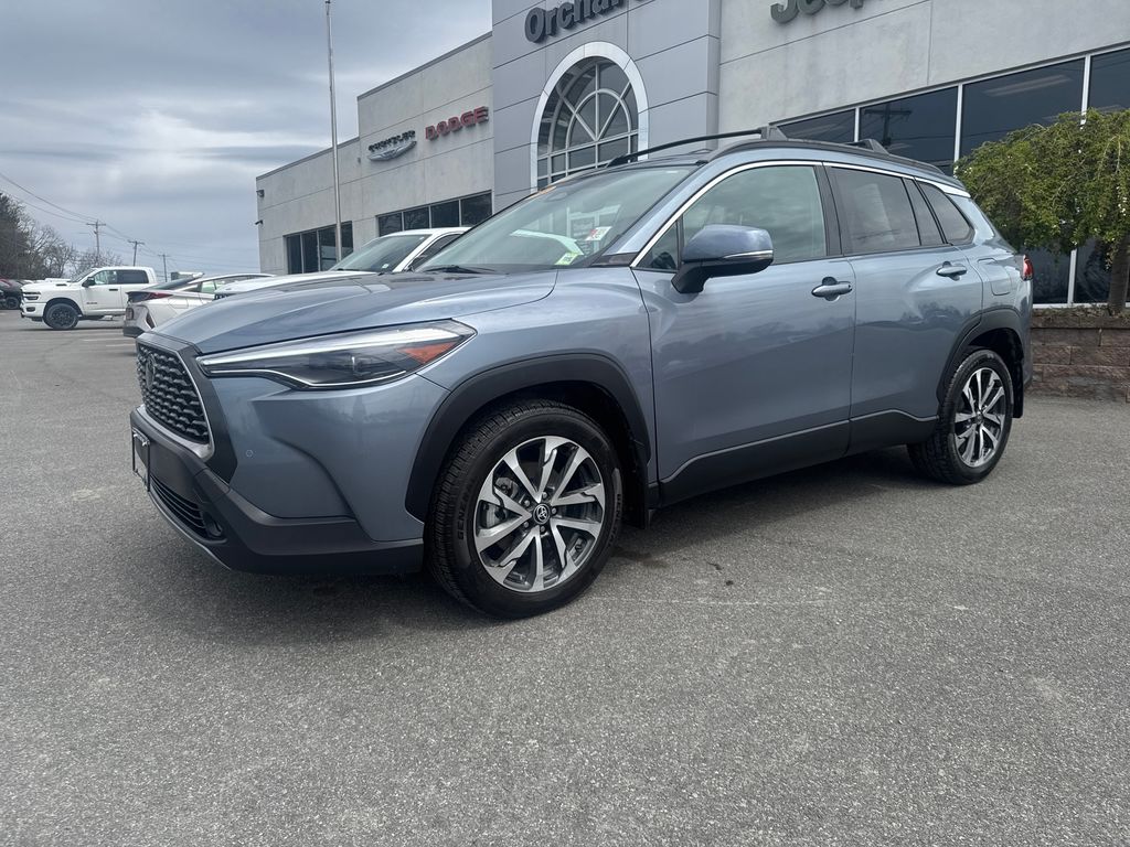 View vehicle photo 2