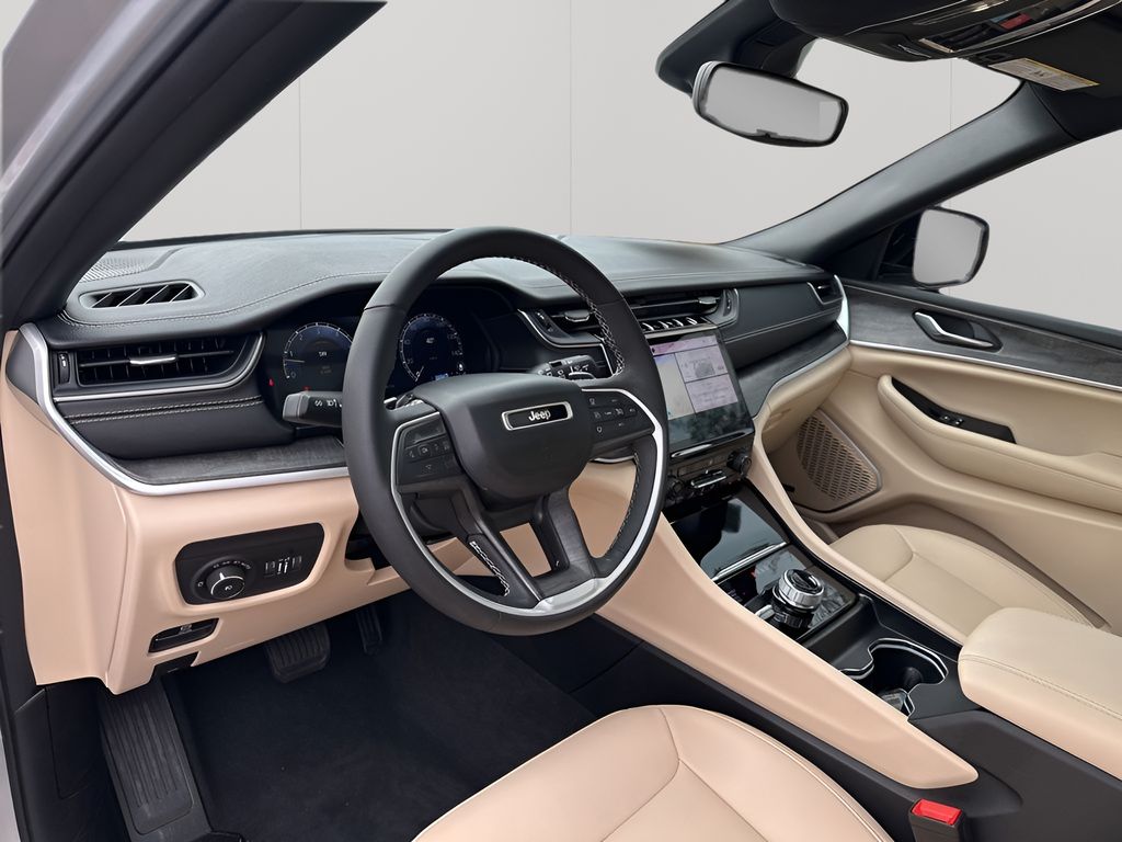 Used Car 2024 Jeep Grand Cherokee L  Limited For Sale Under $35,000 In Austin, Texas