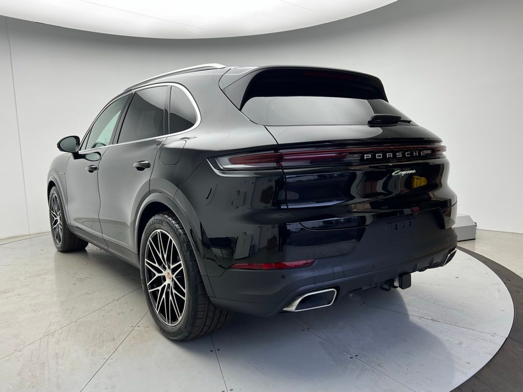 Thumbnail: 2026 Porsche Cayenne - 3