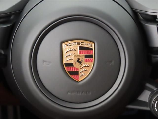 Thumbnail: 2026 Porsche 911 - 5