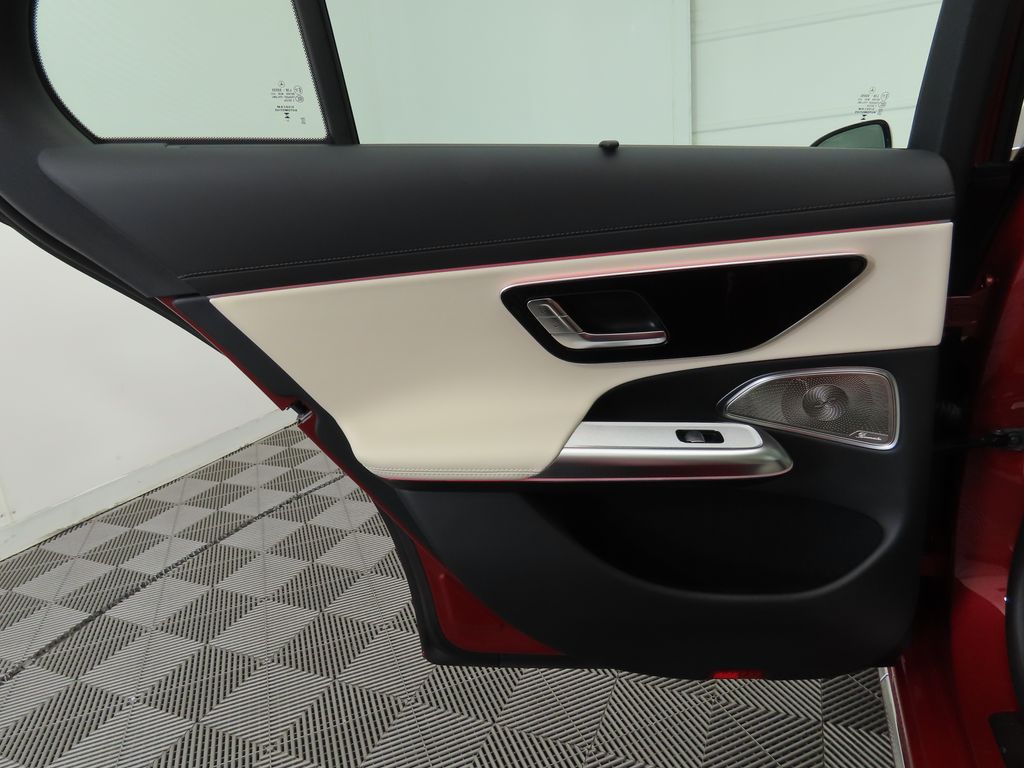 2025 Mercedes-Benz E-Class E 350 28