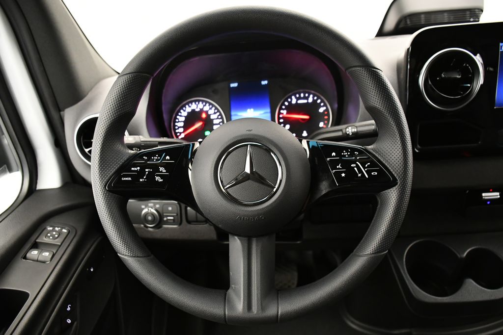 Thumbnail: 2026 Mercedes-Benz Sprinter - 13