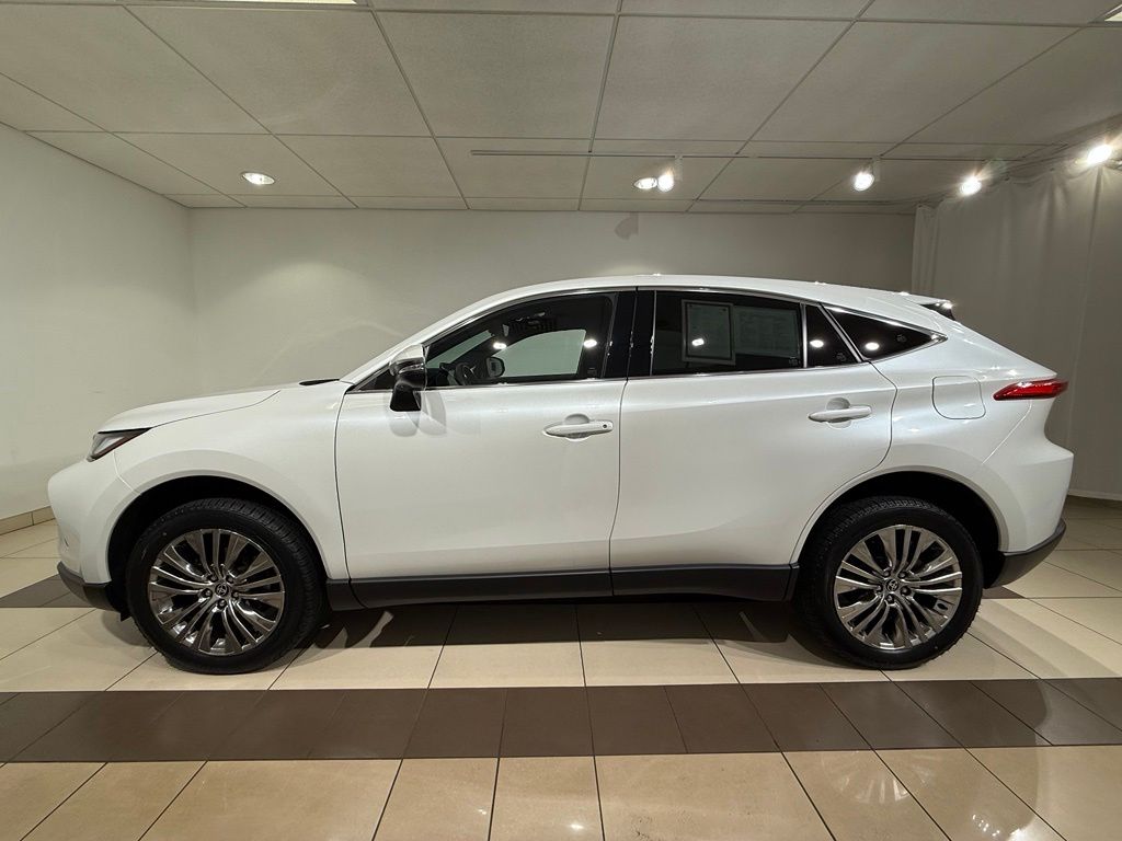 Thumbnail: 2023 Toyota Venza - 2