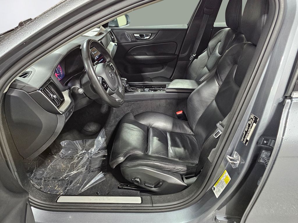 Used 2021 Gray Volvo T6 Inscription image 21