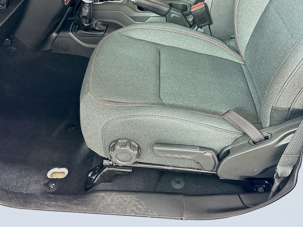 Thumbnail: 2024 Jeep Gladiator - 19