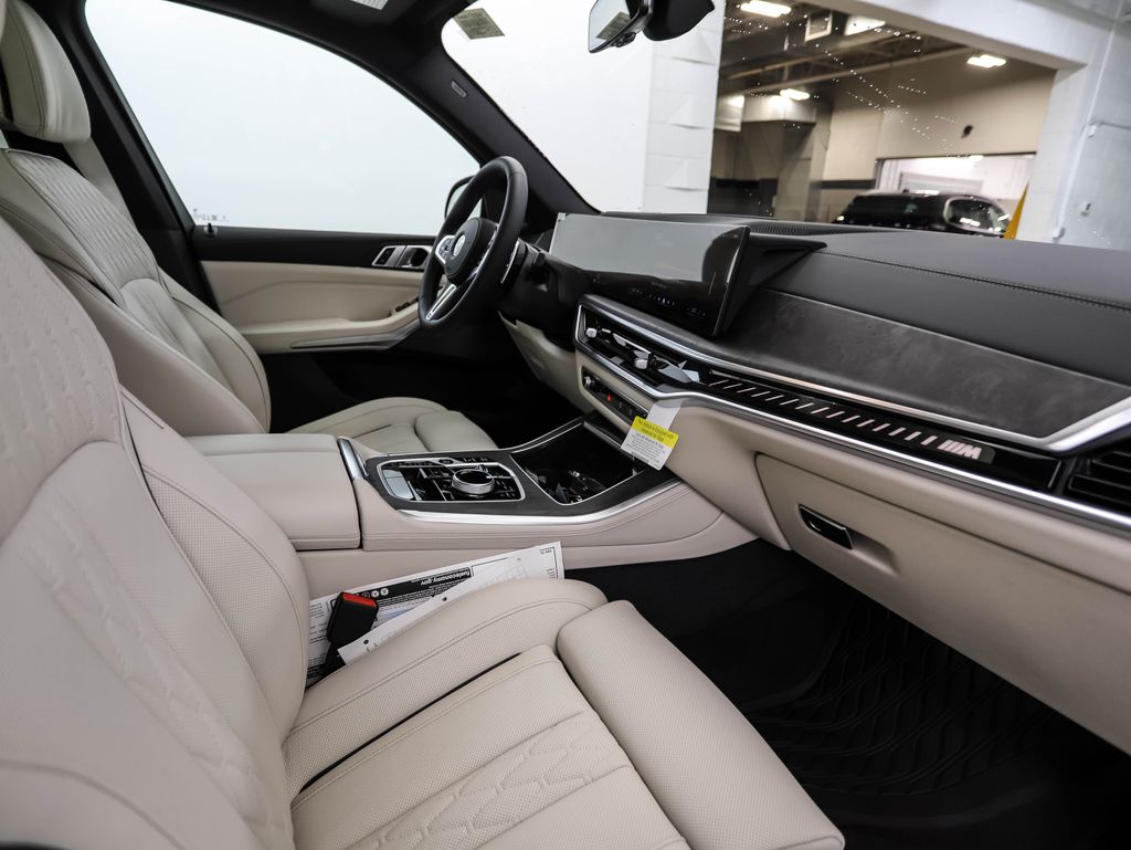 Thumbnail: 2026 BMW X5 - 31