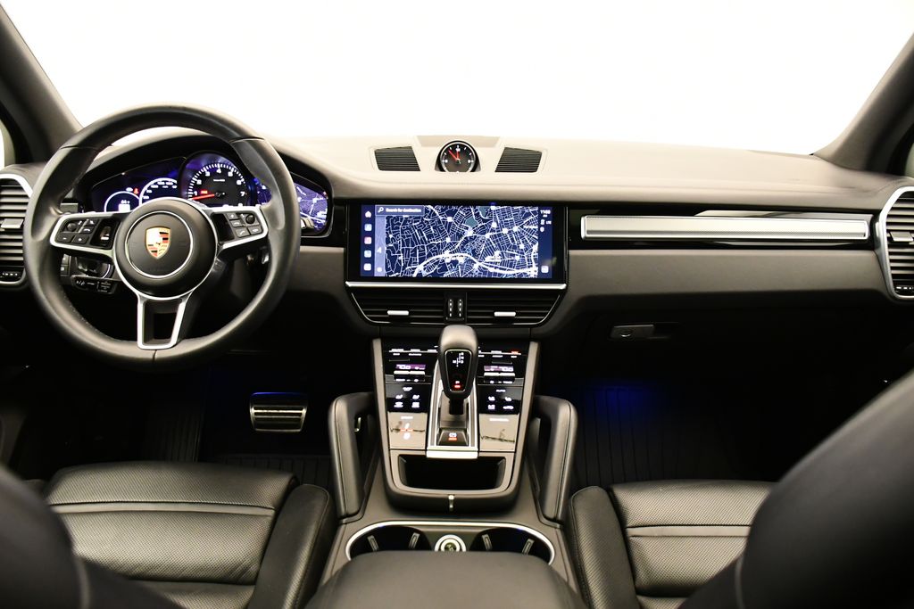 Thumbnail: 2023 Porsche Cayenne - 23