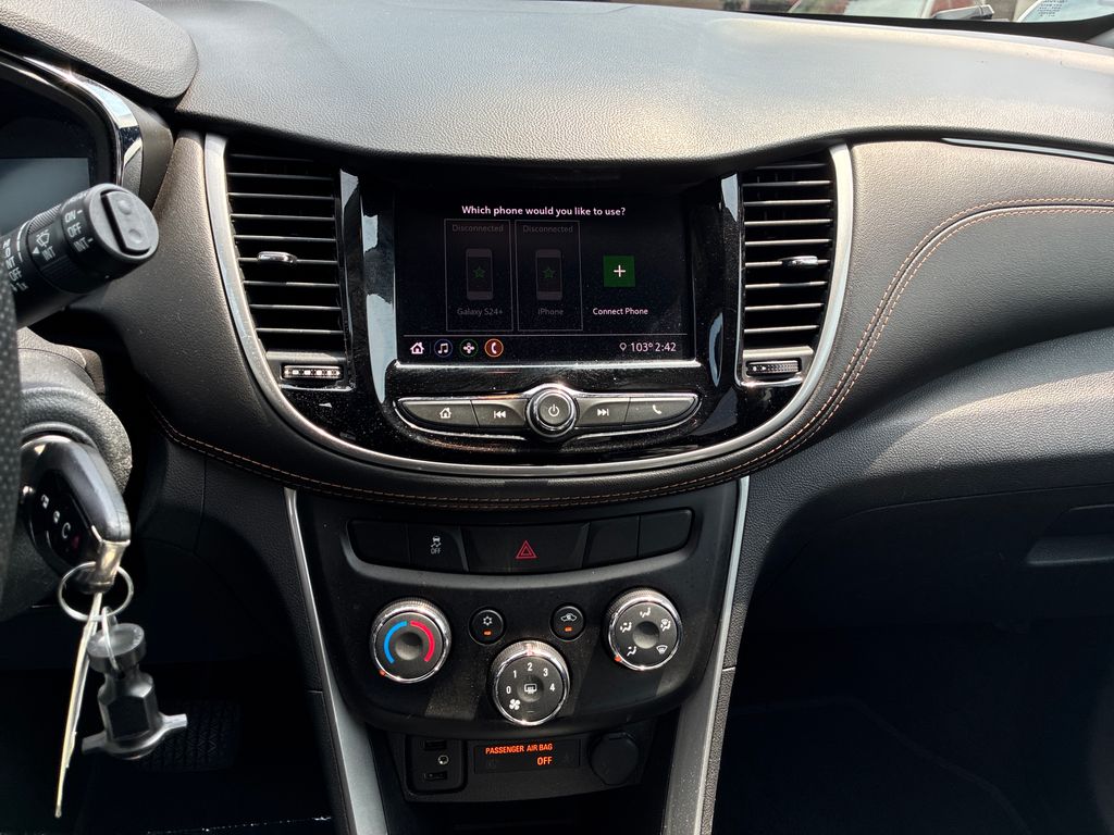Used 2021 Silver Chevrolet LT image 19