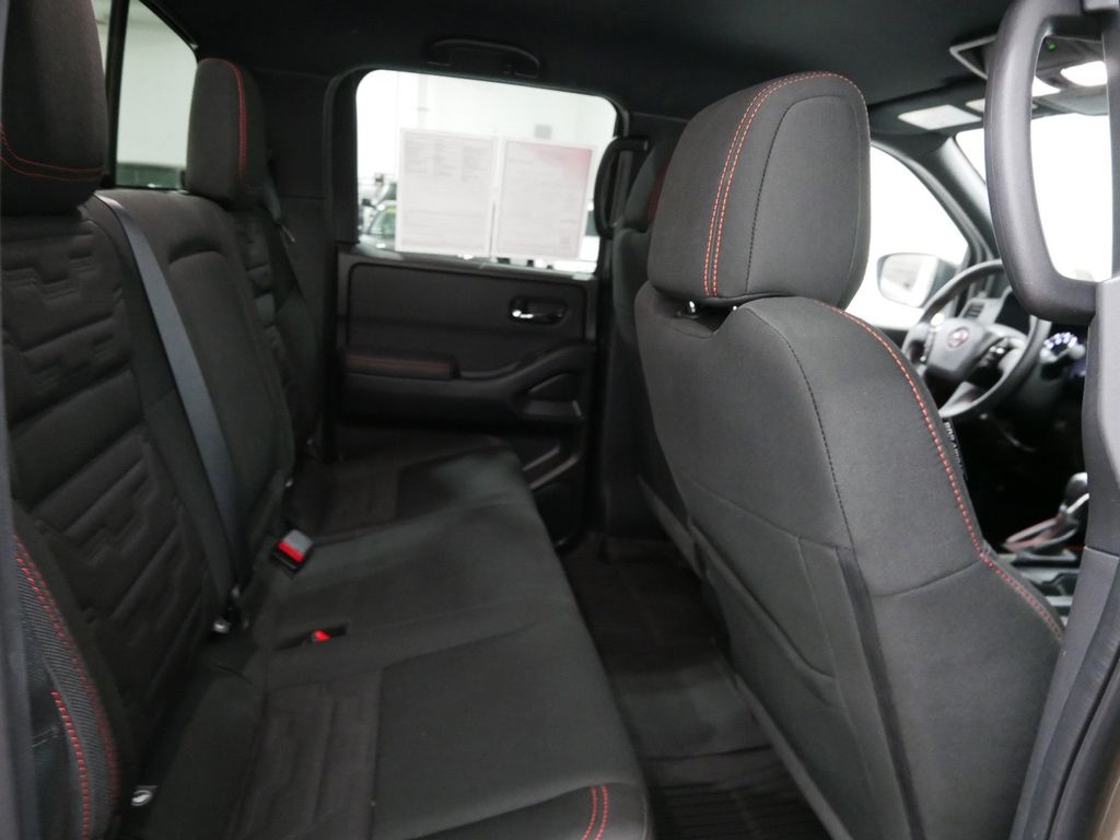 2024 Nissan Frontier PRO-4X - Photo 27