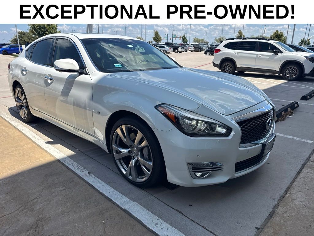 2015 INFINITI Q70 3.7 RWD