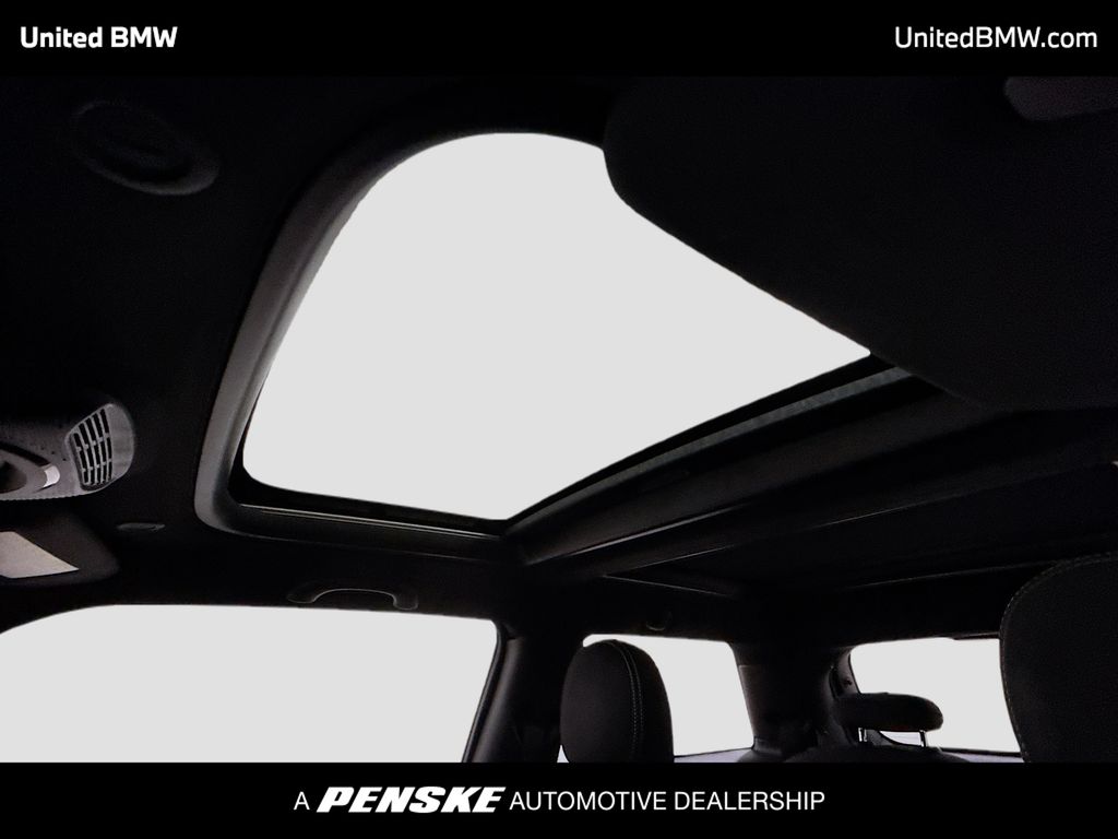 Thumbnail: 2015 MINI Cooper - 10