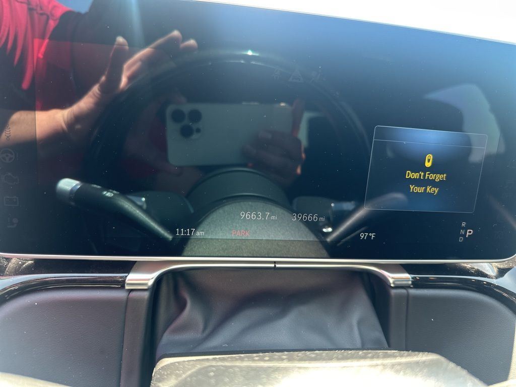 Thumbnail: 2021 Mercedes-Benz S-Class - 4