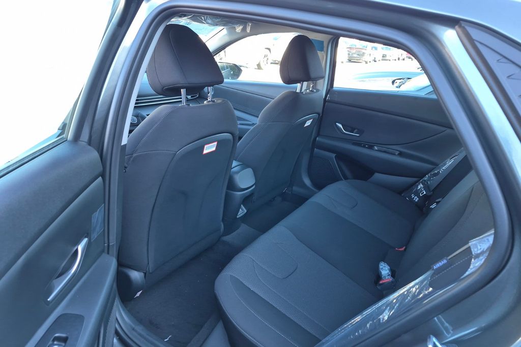 New 2026 Gray HYUNDAI SEL Sport Plus image 14