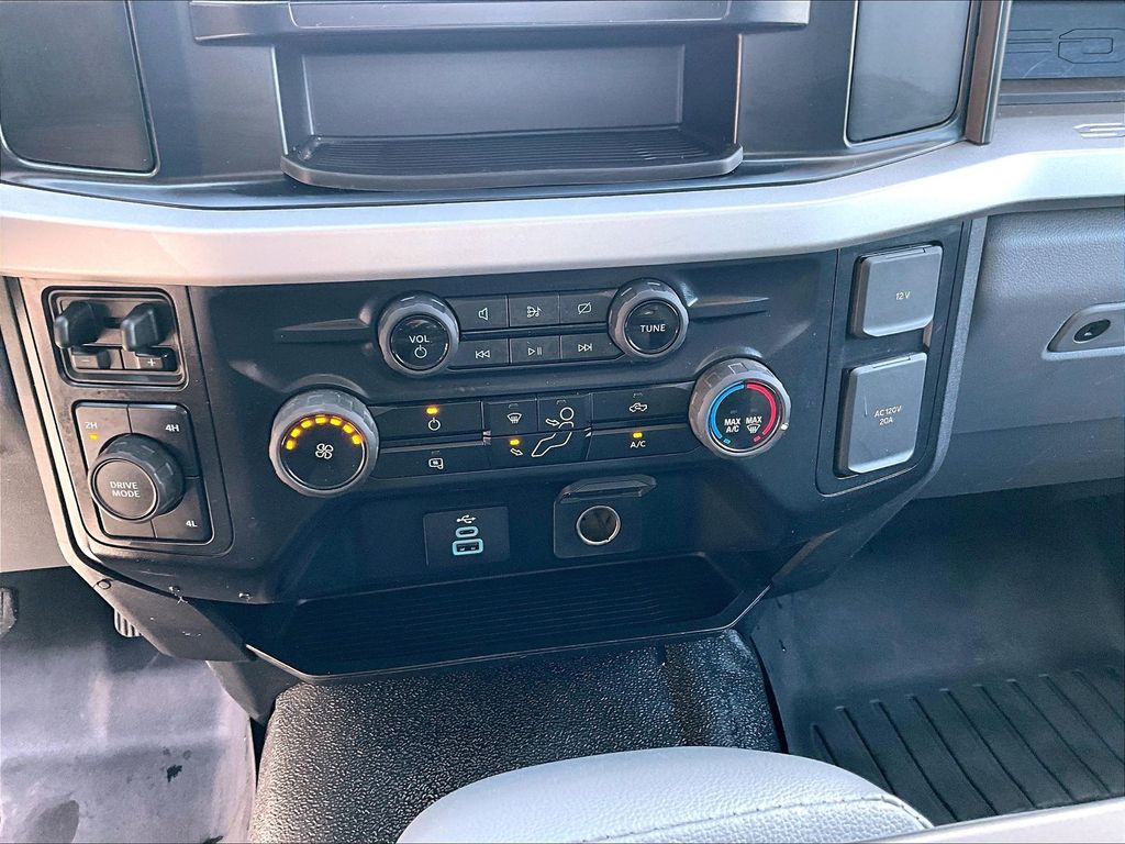 2024 Ford F-350SD — photo 26