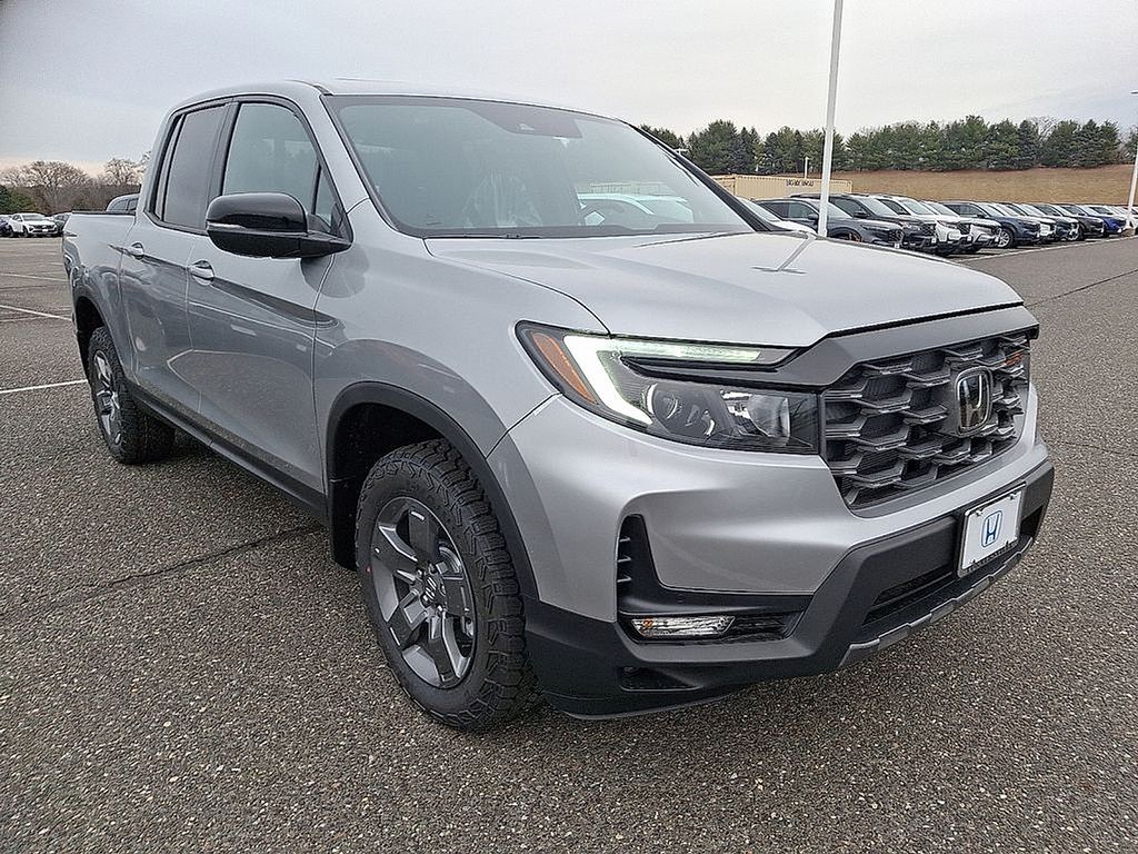 Thumbnail: 2025 Honda Ridgeline - 2