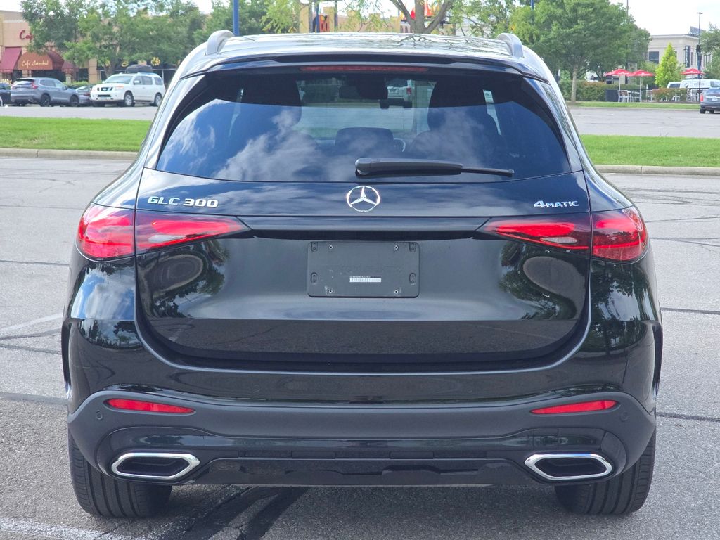 Certified Used 2026 Black Mercedes-Benz GLC 300 image 16