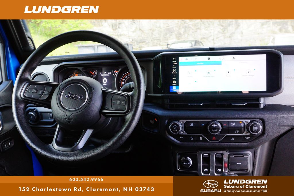 Used 2025 Jeep Wrangler SUV