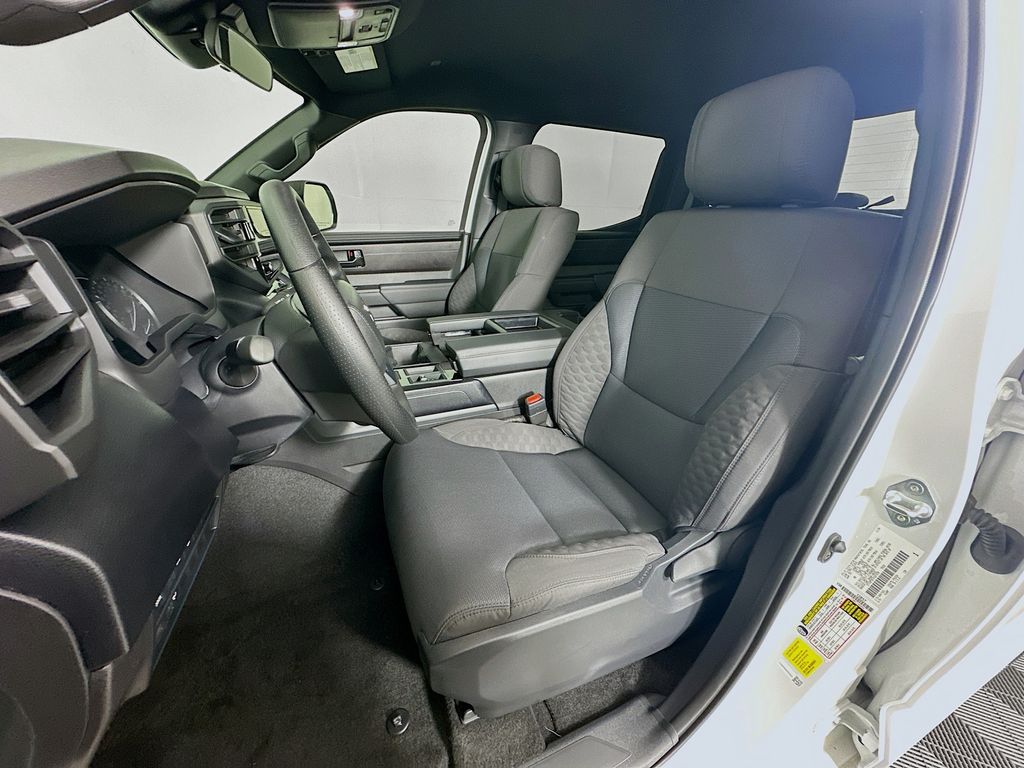 2025 Toyota Tundra SR 21