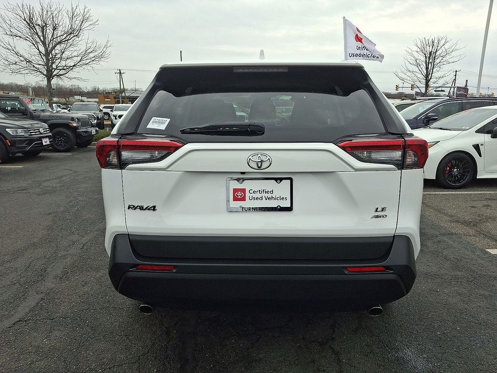 Thumbnail: 2023 Toyota RAV4 - 5