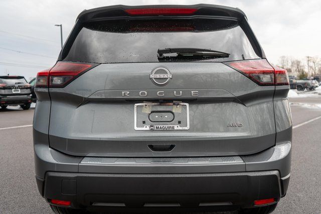 2026 Nissan Rogue SV - 5