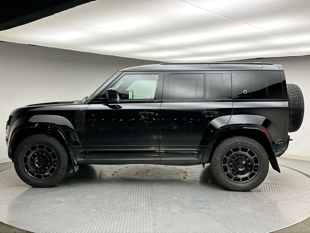 Thumbnail: 2026 Land Rover Defender - 10