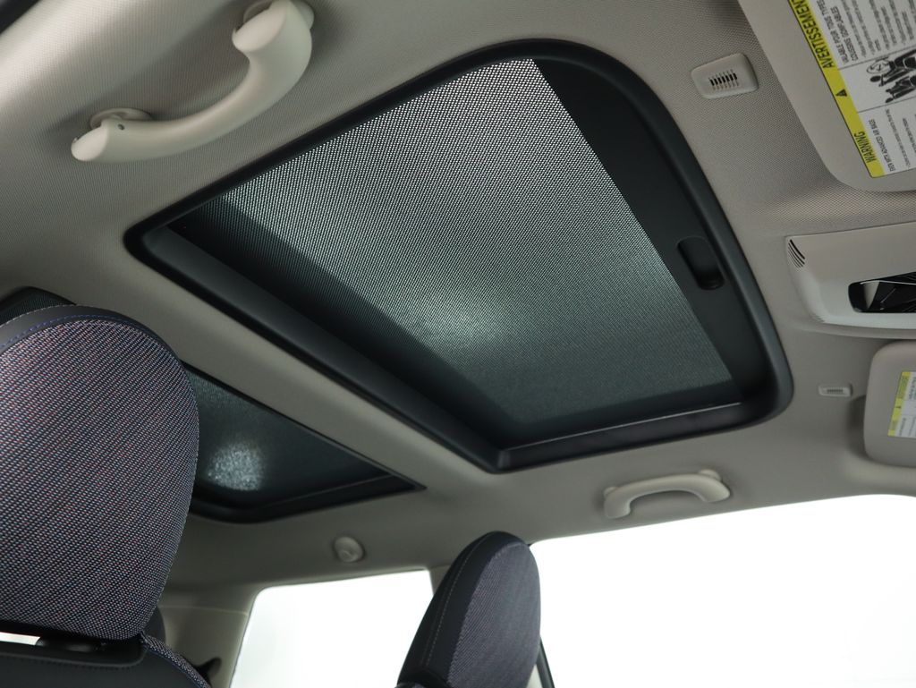 Thumbnail: 2025 MINI Cooper - 21