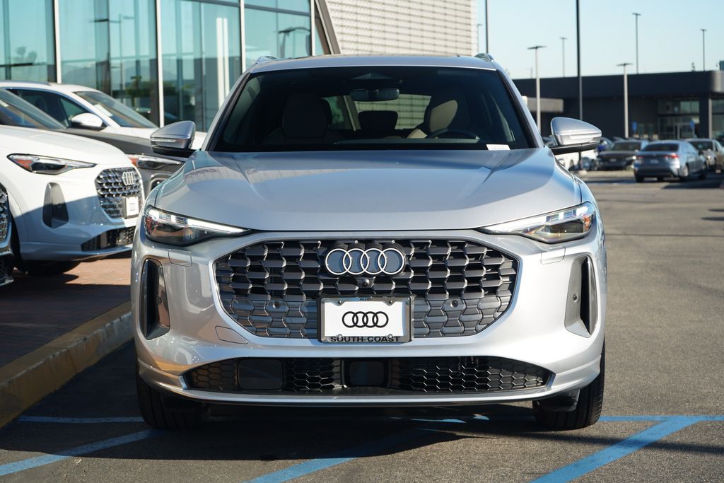 Thumbnail: 2025 Audi Q5 - 5